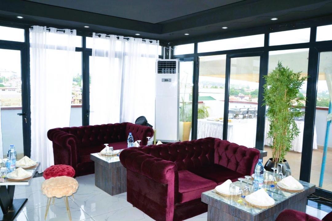 Yaoundé Residence L'Ecrin מראה חיצוני תמונה
